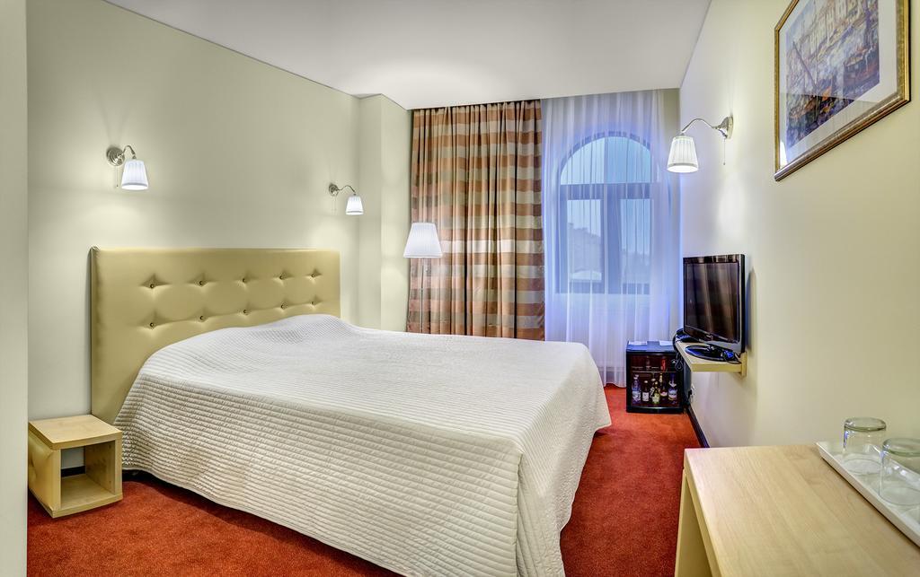 Capitol Hotel Бухарест Номер фото
