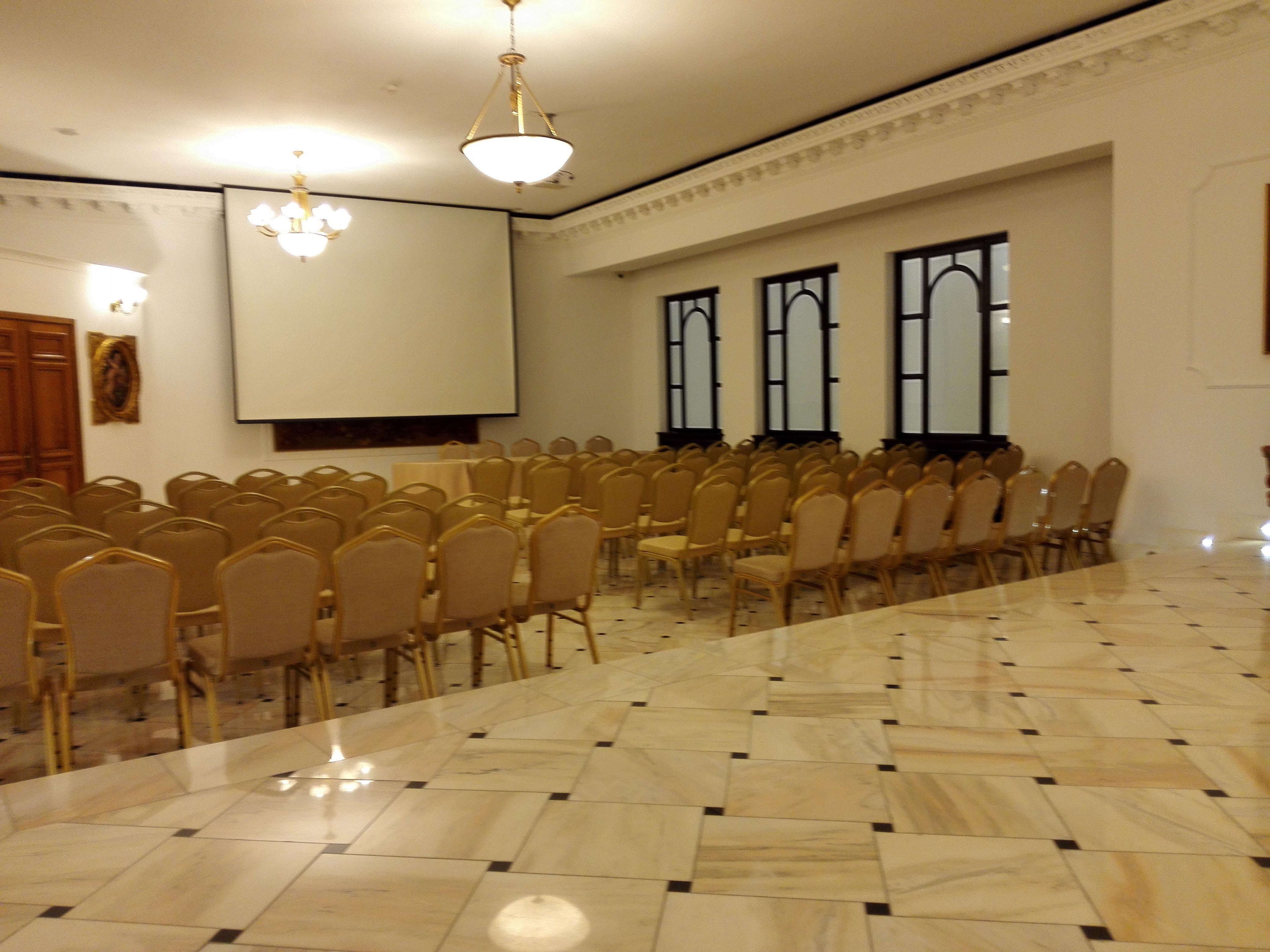 Capitol Hotel Бухарест Экстерьер фото