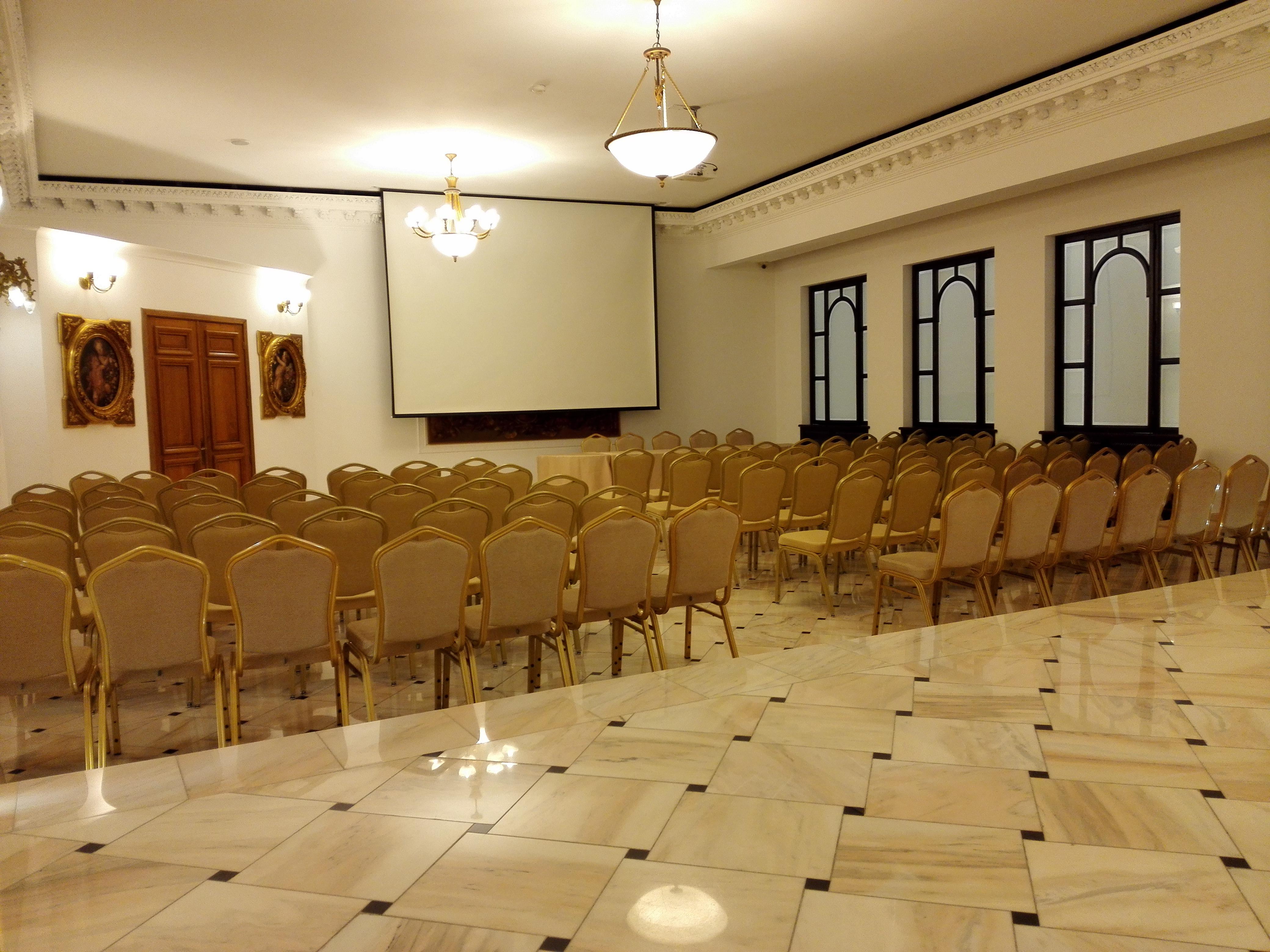 Capitol Hotel Бухарест Экстерьер фото